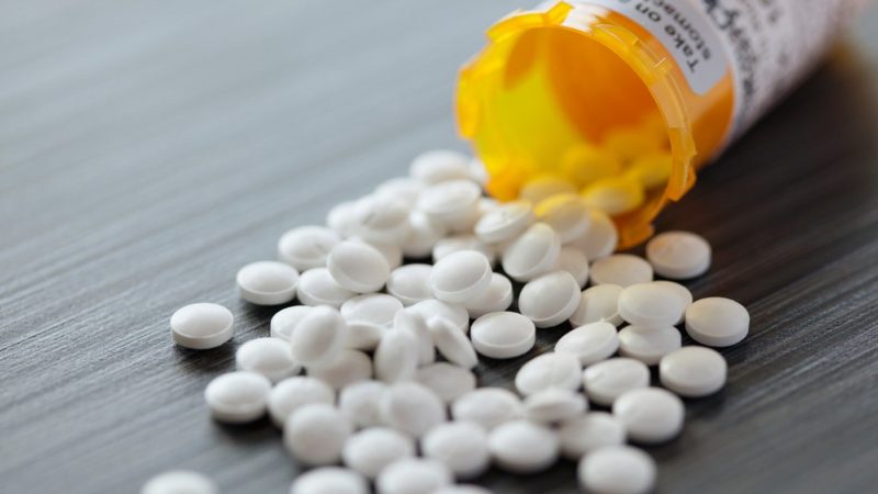 spilled pills wide 7df121c51751fb2f1f8eeeac42d7b9511e968e591 тералиджен или атаракс
